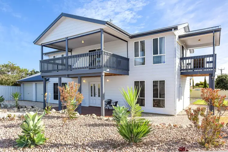 13 Beach Road, Goolwa Beach SA 5214