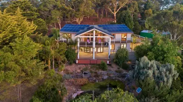 24 Sugarloaf Road