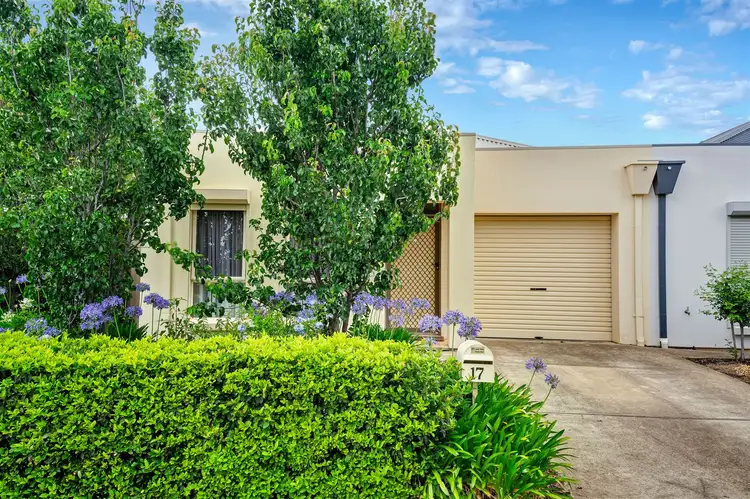 17 Glamis Avenue