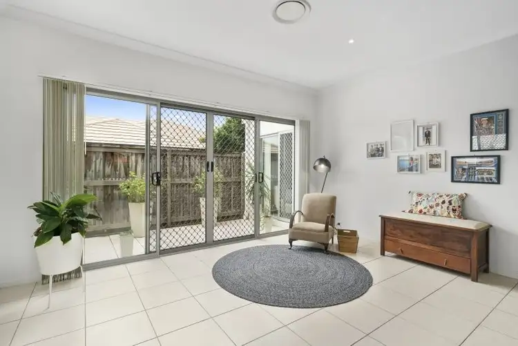 Fourth view of Homely house listing, 8 Whitecedar Circuit, North Lakes QLD 4509
