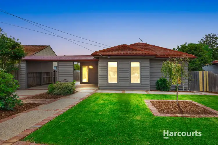8 Welwyn Parade, Deer Park VIC 3023