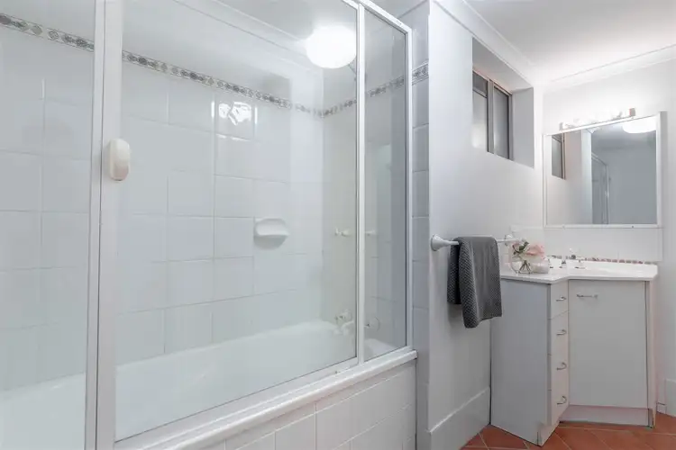 Fourth view of Homely unit listing, 1/98 Pashen, Morningside QLD 4170