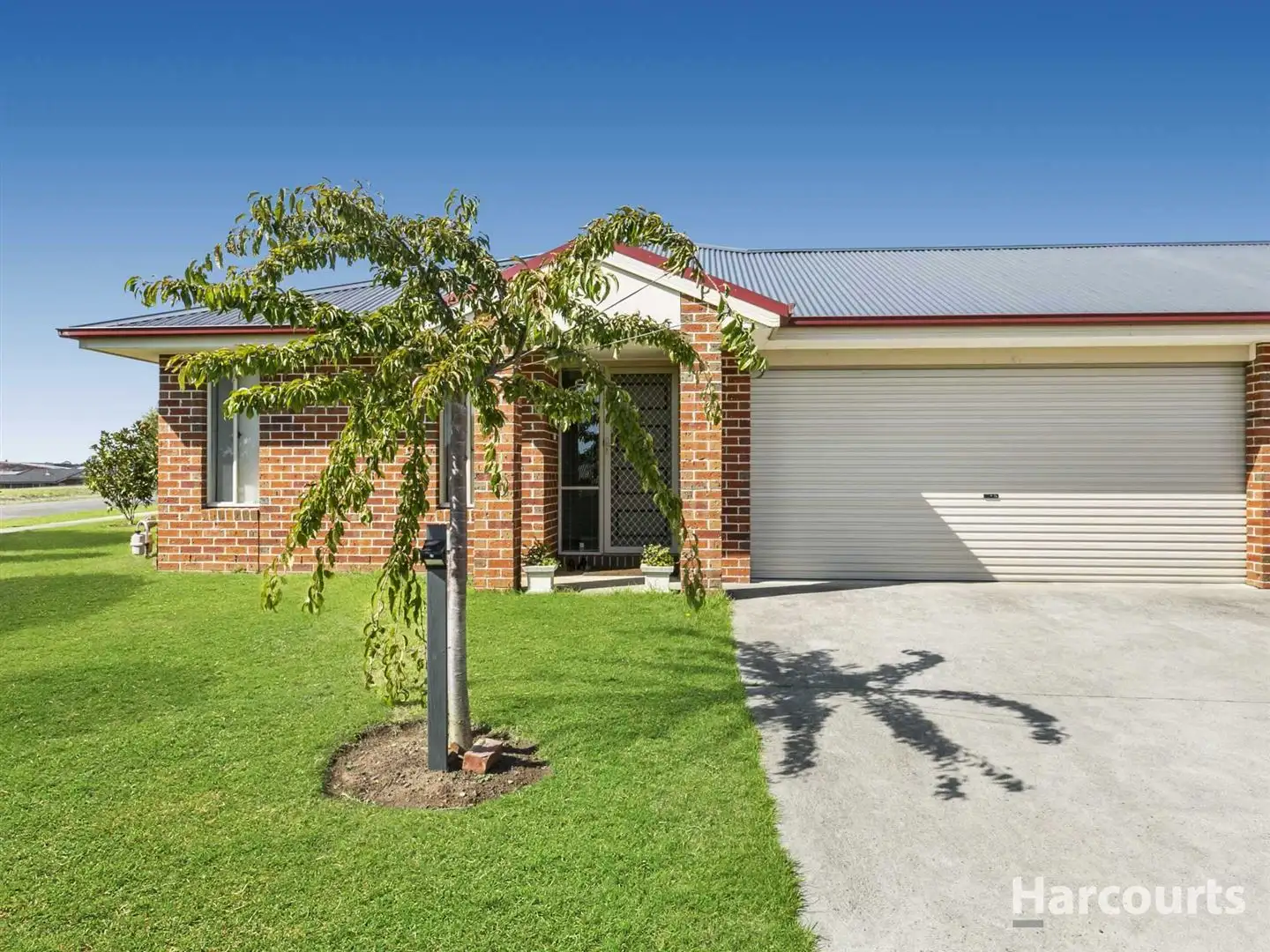 Main view of Homely unit listing, 1/39 Steward Street, Warragul VIC 3820