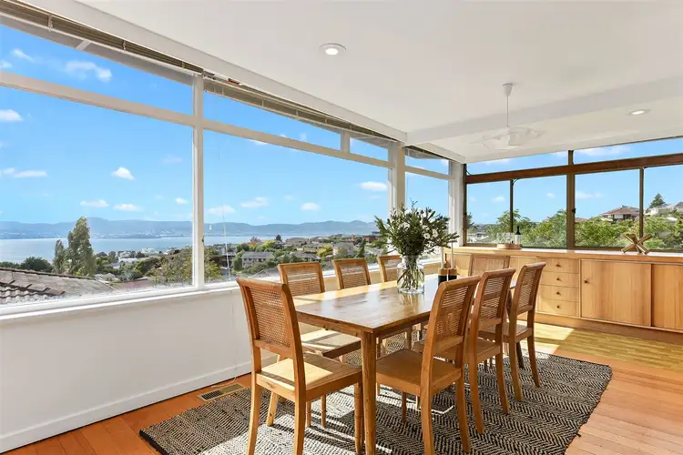 2 Wandeet Place, Sandy Bay TAS 7005