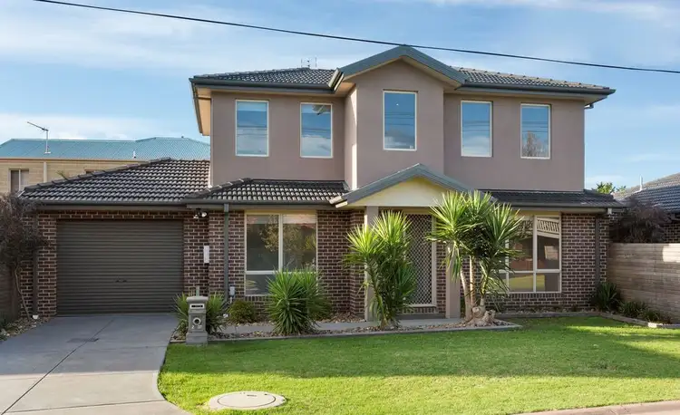 2/32 Dromana Parade, Safety Beach VIC 3936