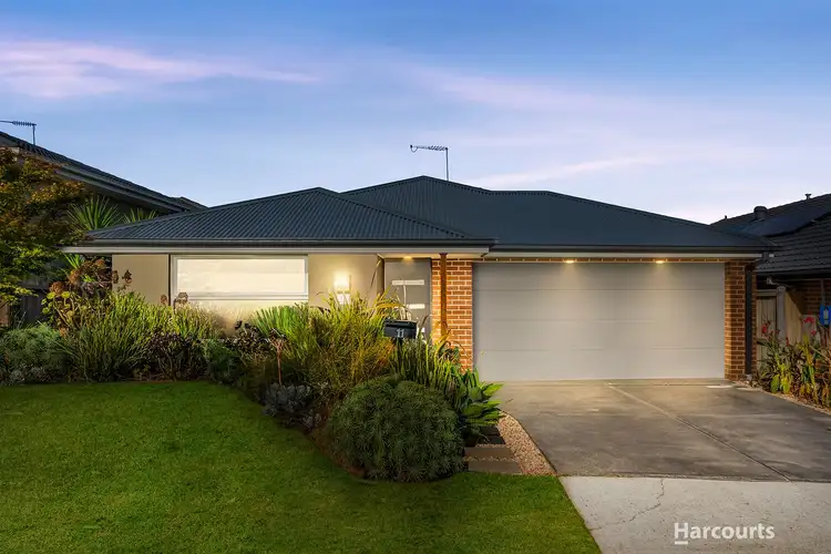 11 Clarendon Street, Pakenham VIC 3810