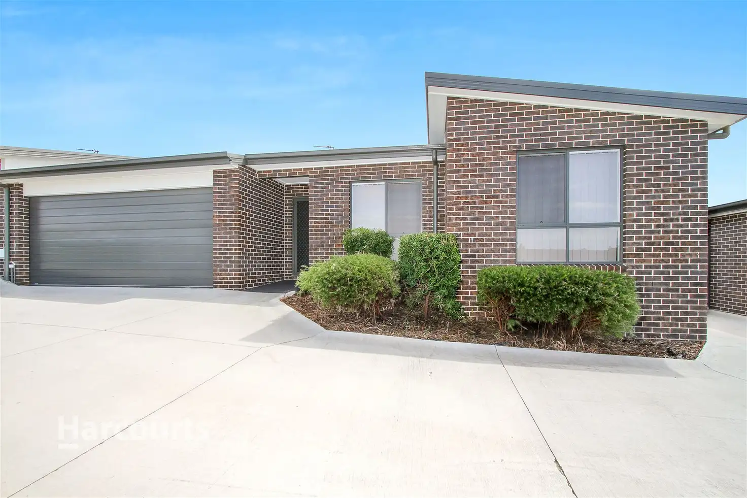 Main view of Homely villa listing, 8/126 Kanahooka Road, Kanahooka NSW 2530