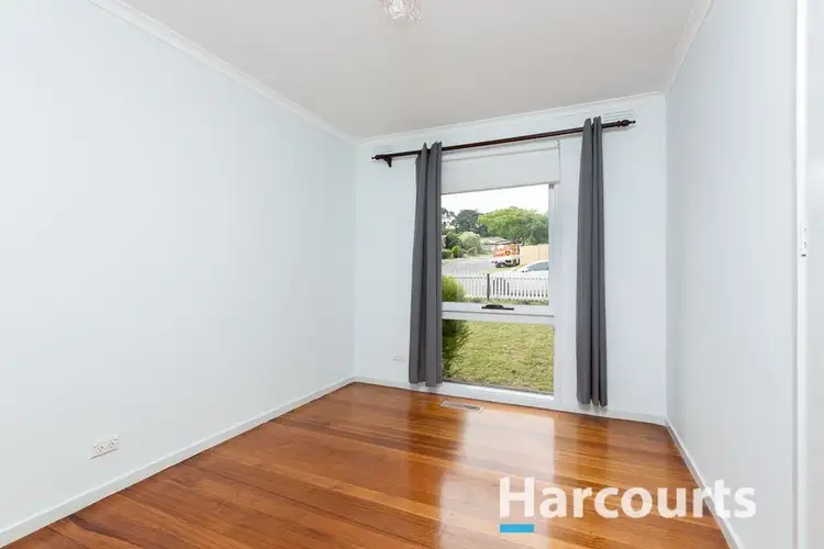 Sixth view of Homely unit listing, 1/31 Issac Smith Crescent, Endeavour Hills VIC 3802