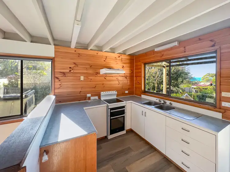 3 George Street, Scamander TAS 7215