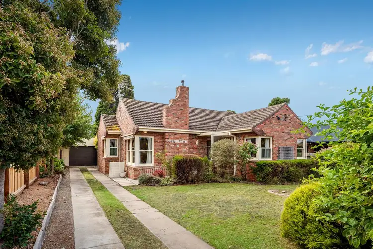 4 Evelyn Street, Manifold Heights VIC 3218