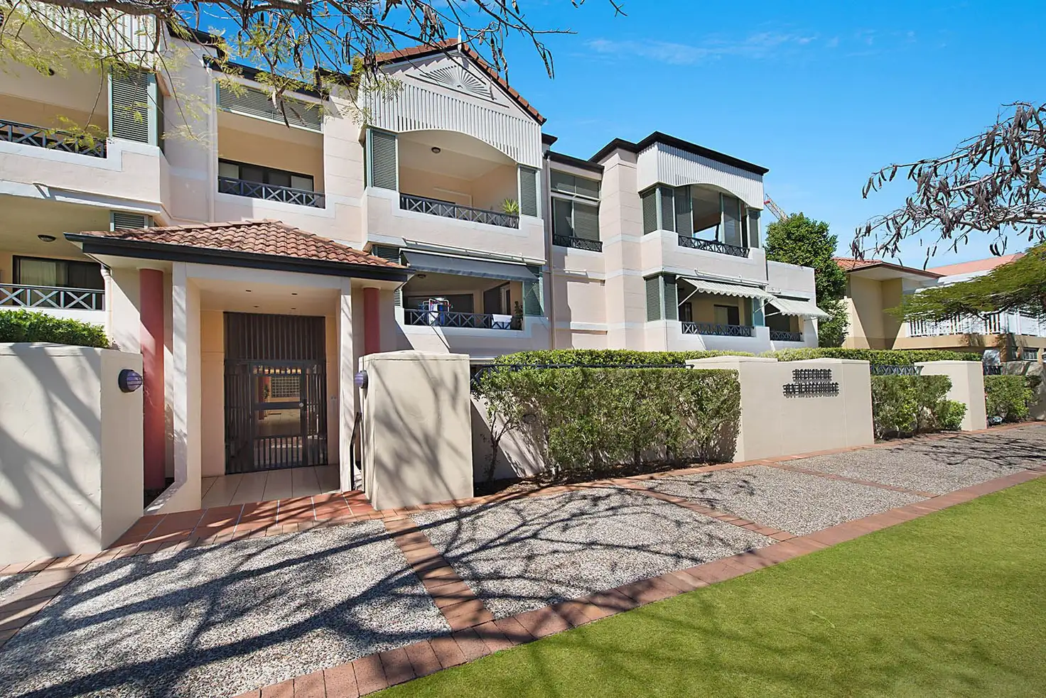 Main view of Homely unit listing, 1/47-49 Racecourse Road, Hamilton QLD 4007