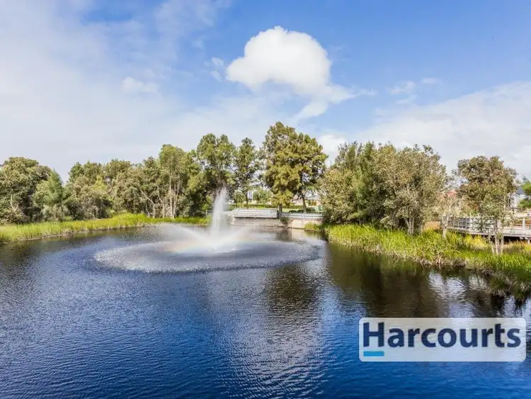15 Serenity Pwy, Hammond Park WA 6164