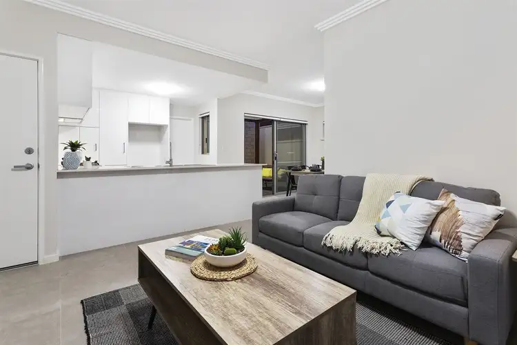 Main view of Homely house listing, 4/123 Forrest Road, Hamilton Hill WA 6163