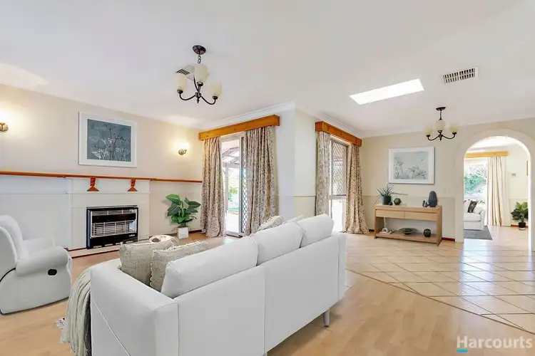 17 Nautical Grove, Beldon WA 6027