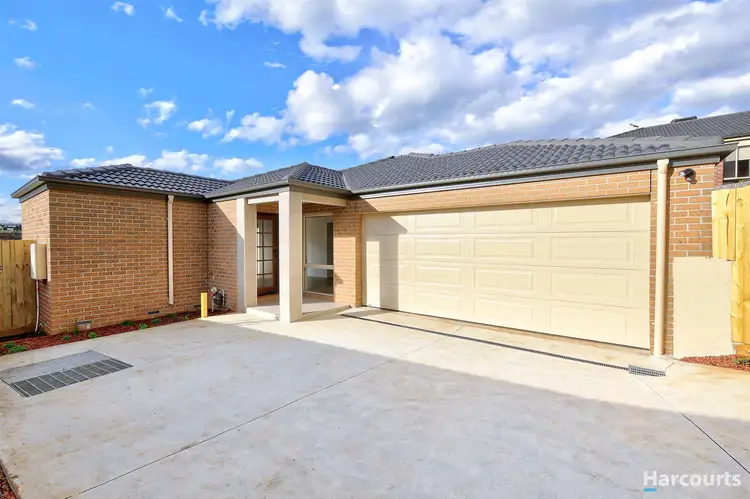 Main view of Homely unit listing, 2/39 Victoria Street, Drouin VIC 3818
