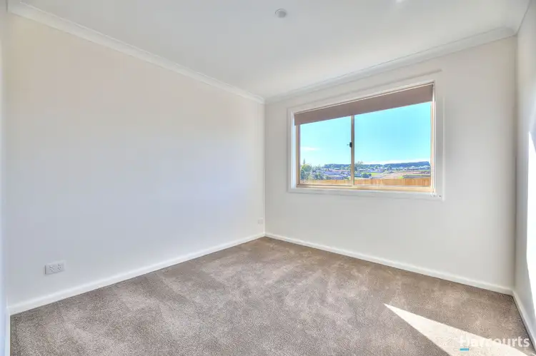 Fifth view of Homely unit listing, 2/39 Victoria Street, Drouin VIC 3818