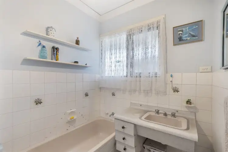 Sixth view of Homely house listing, 4 Esperance Terrace, Valley View SA 5093