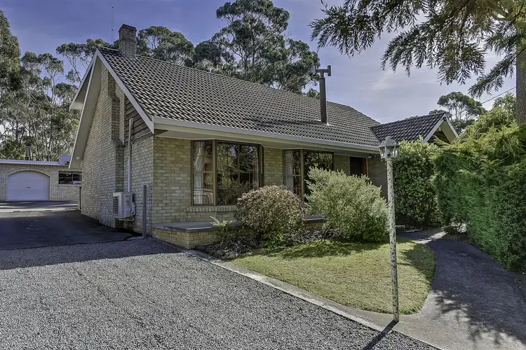 7 Broughton Avenue, Mount Nelson TAS 7007