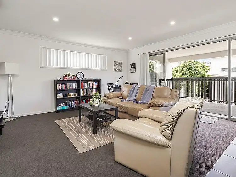Main view of Homely unit listing, 16/9 Houghton Street, Petrie QLD 4502
