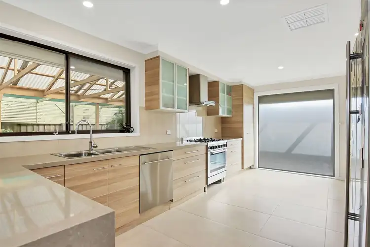 Second view of Homely house listing, 7 Moulamein Court, Hamlyn Heights VIC 3215