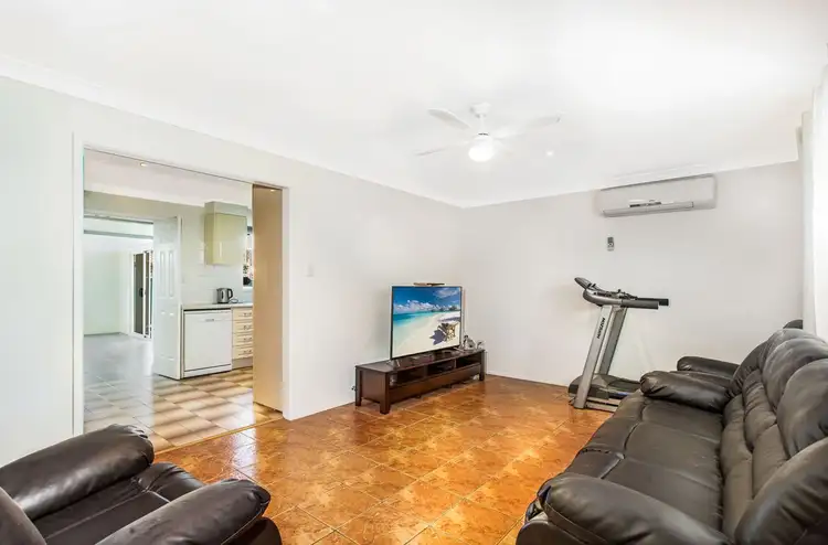 Fifth view of Homely house listing, 8 Kiwi Close, St Clair NSW 2759