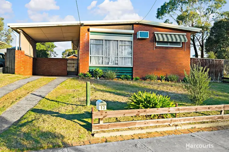 13 Gardenia Crescent, Frankston North VIC 3200