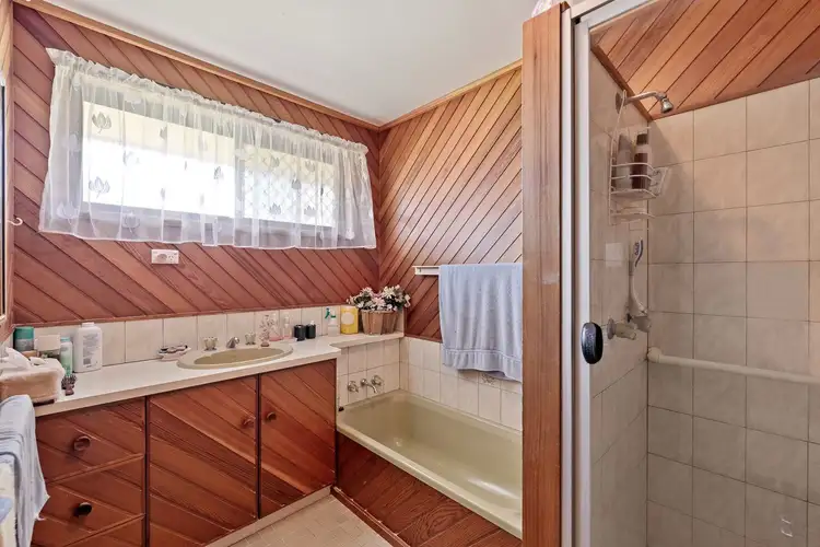 Seventh view of Homely house listing, 2 Glen Crescent, Highfields QLD 4352