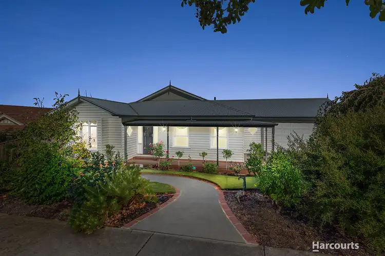 19 Overland Rise, Pakenham VIC 3810