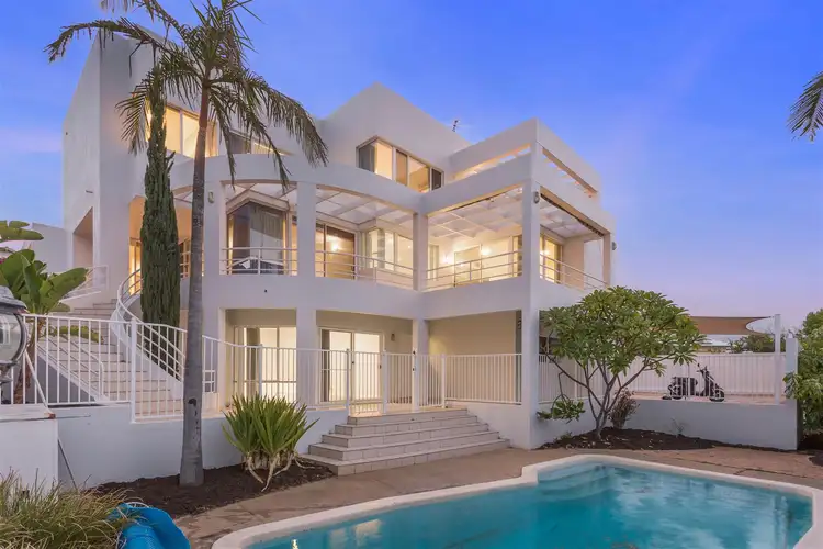 31 Whitfeld Terrace, Winthrop WA 6150