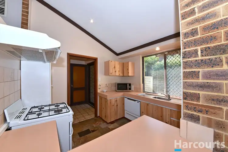 Seventh view of Homely house listing, 34 Vista Close, Edgewater WA 6027