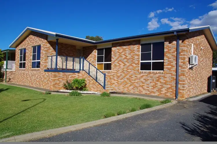 6 Hillam Avenue, Narrabri NSW 2390