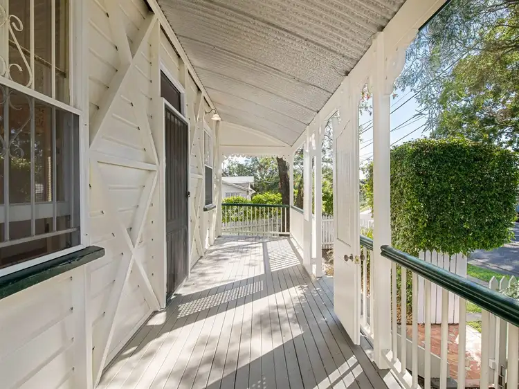 106 Dunellan Street, Greenslopes QLD 4120