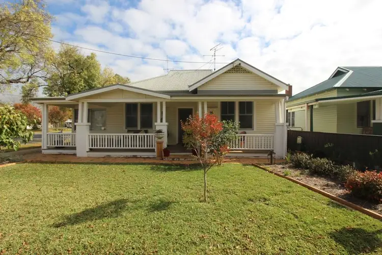 99 Thompson Street, Cootamundra NSW 2590