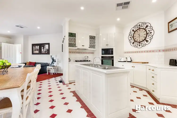 Fifth view of Homely house listing, 4 Gingham Place, Berwick VIC 3806