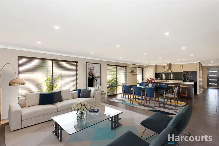 19 Salzburg Way, Wanneroo WA 6065