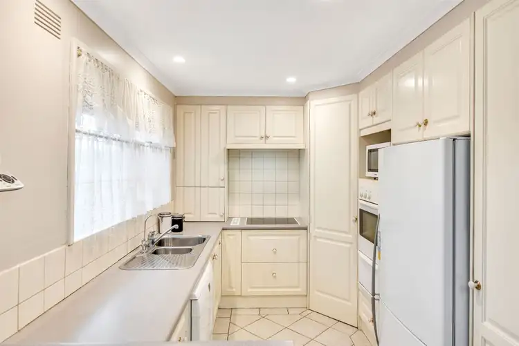 Third view of Homely house listing, 5 Falcon Court, Hallett Cove SA 5158