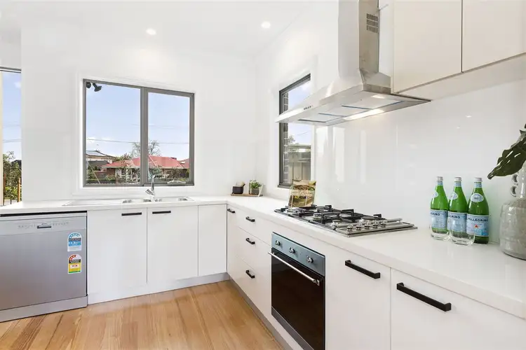 Fifth view of Homely townhouse listing, 1/21 Diosma Drive, Glen Waverley VIC 3150