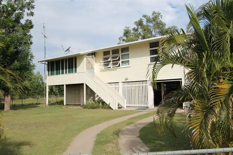 53 Singleton Street, Millaroo QLD 4807