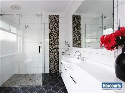 Fourth view of Homely house listing, 8 Estuary Way, Heathridge WA