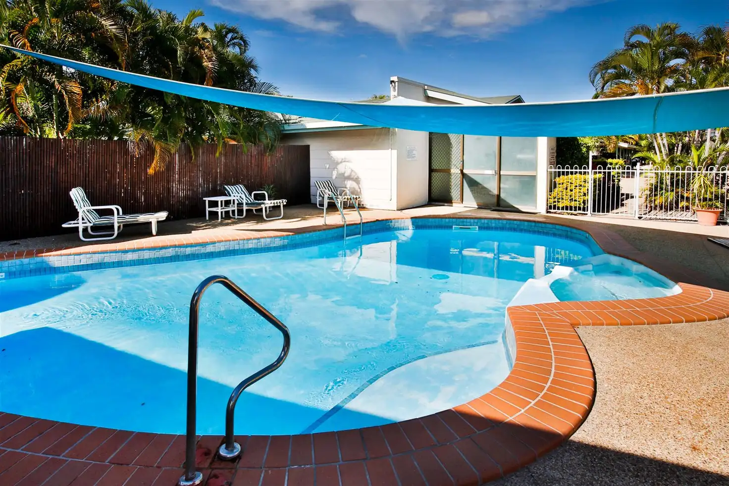 Main view of Homely unit listing, 17/16 Old Common Road, Belgian Gardens QLD 4810