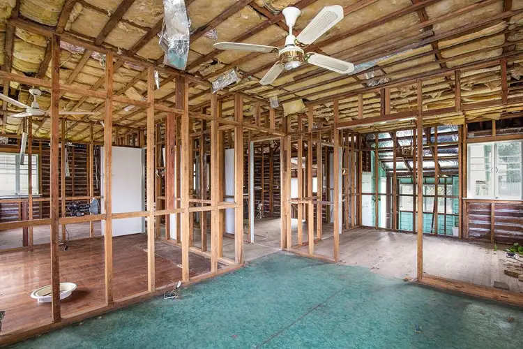 14 Gynther Ave, Brighton QLD 4017