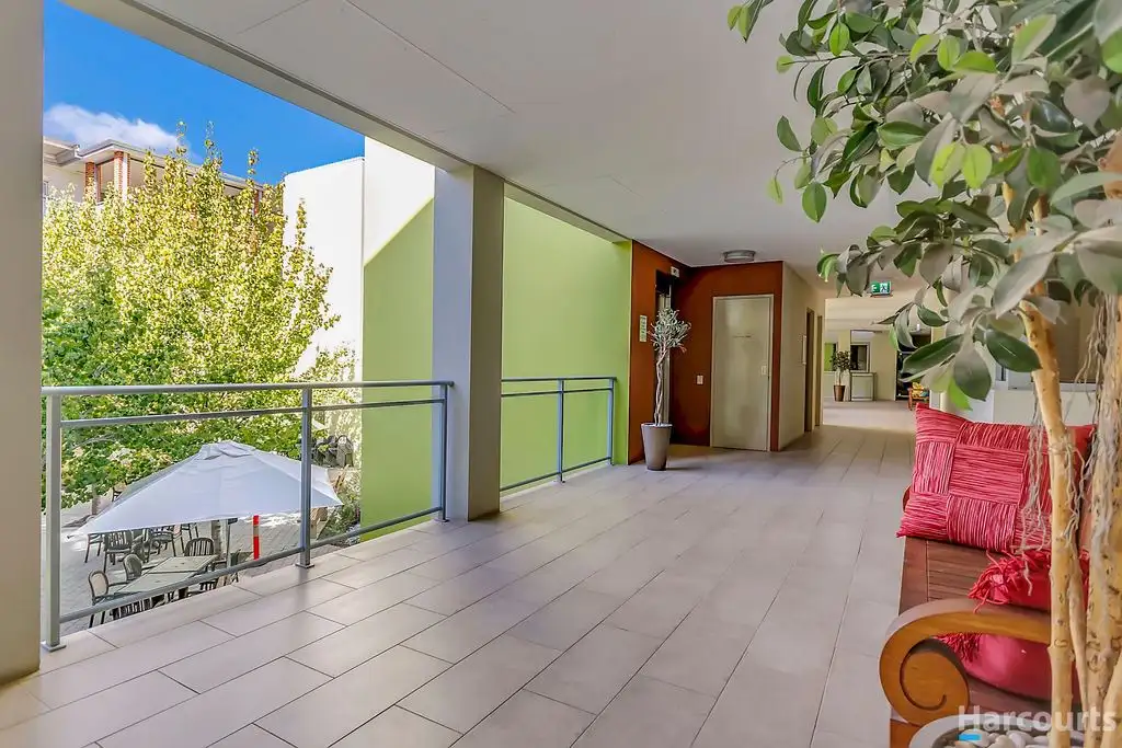 Main view of Homely retirement listing, Villa 21/10 Roebuck Drive, Salter Point WA 6152