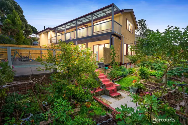 10 Devon Walk, Mooroolbark VIC 3138