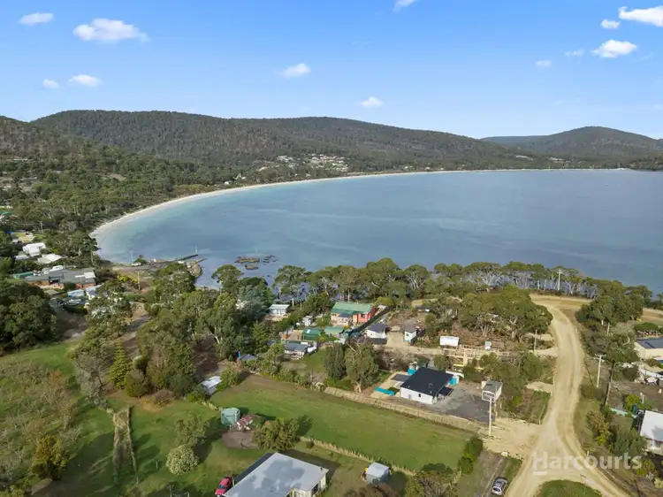 12 Beach Street, White Beach TAS 7184