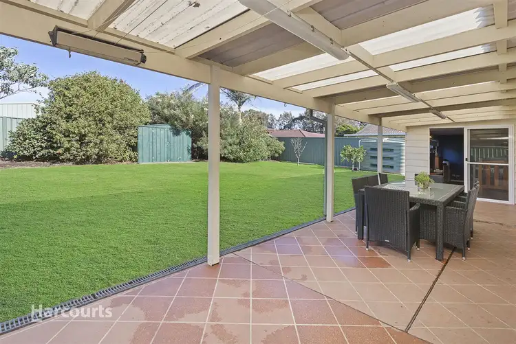 11 Ribbonwood Place, Albion Park Rail NSW 2527