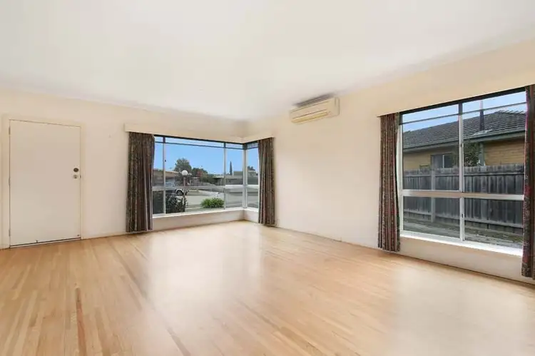 Third view of Homely house listing, 7 Glenda Court, Bairnsdale VIC 3875