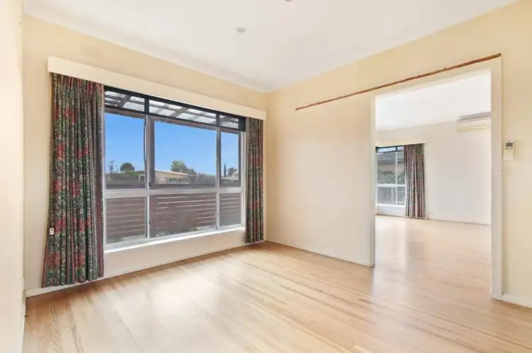 Fourth view of Homely house listing, 7 Glenda Court, Bairnsdale VIC 3875
