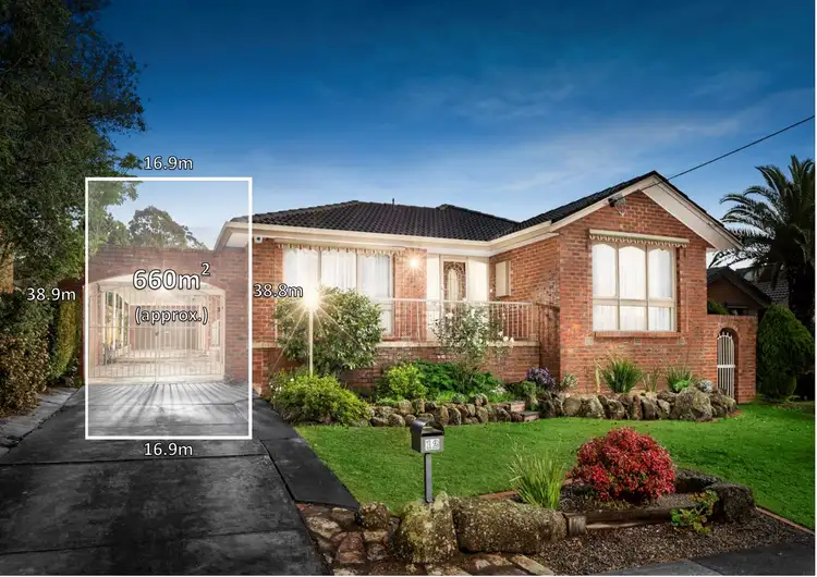 12 Warrington Ave, Vermont South VIC 3133