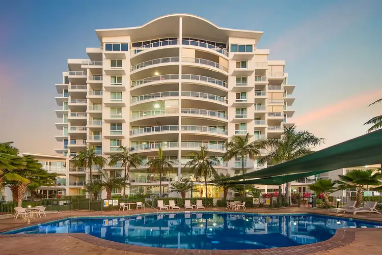 42/7 Mariners Drive, Townsville City QLD 4810