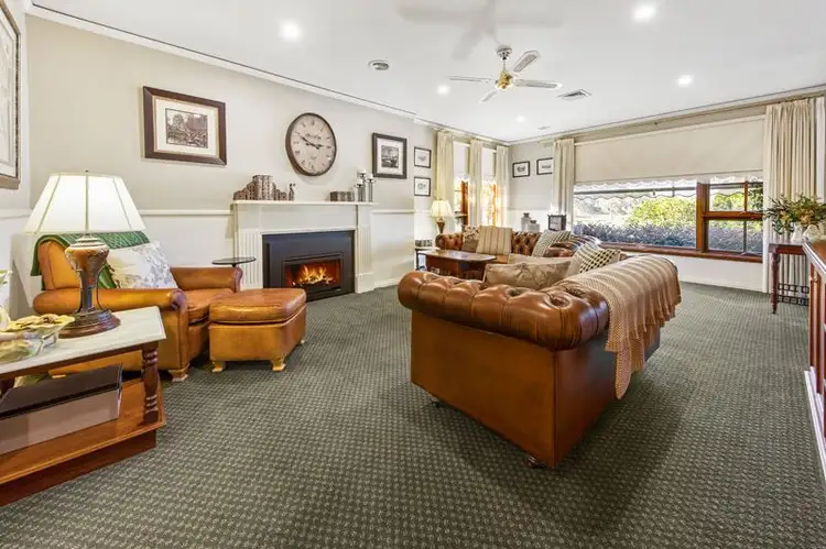 Second view of Homely house listing, 8 Caraselle Avenue, Wangaratta VIC 3677